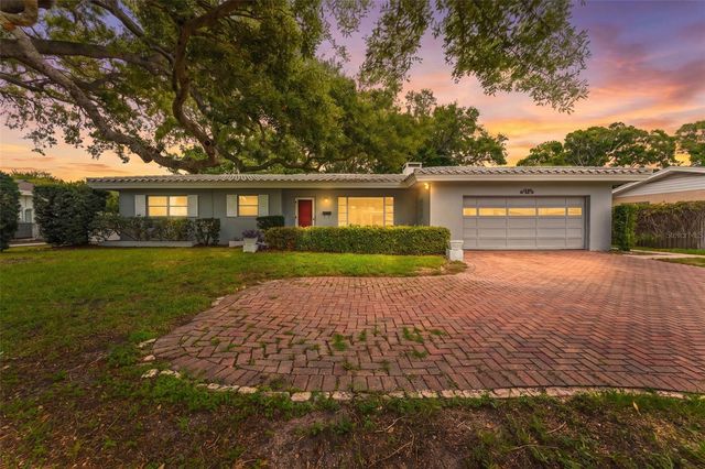 1705 INDIAN ROCKS ROAD, Belleair, FL 33756