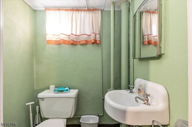 2849 Verona Ave, Linden City, NJ 07036