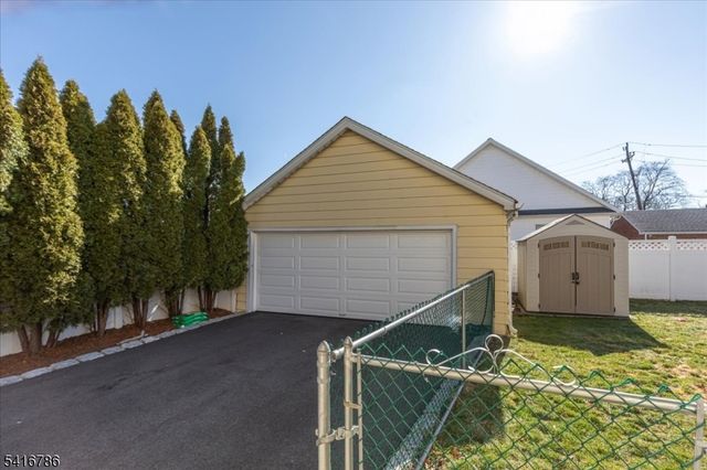 2849 Verona Ave, Linden City, NJ 07036