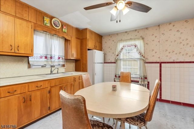 2849 Verona Ave, Linden City, NJ 07036