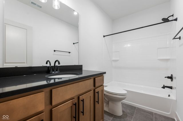 19614 Wood Farm Place, Westfield, IN 46074