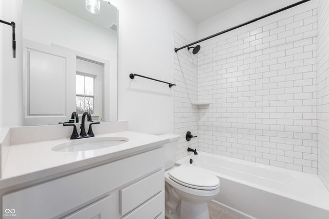 19614 Wood Farm Place, Westfield, IN 46074