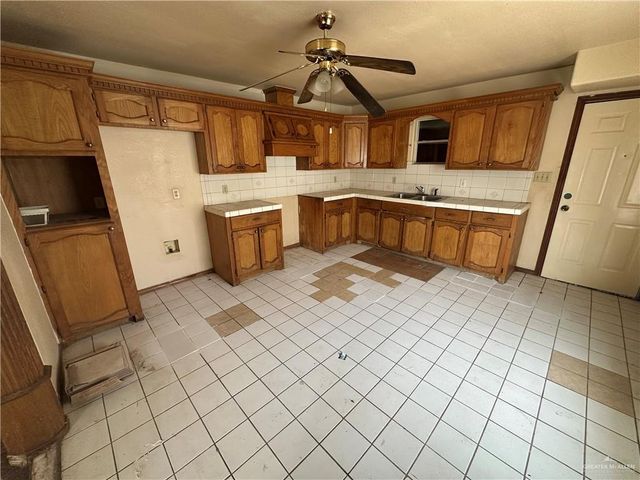 1615 Oblate Avenue, Mission, TX 78572