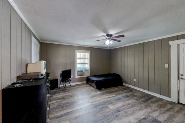 2732 W Collin Street, Corsicana, TX 75110