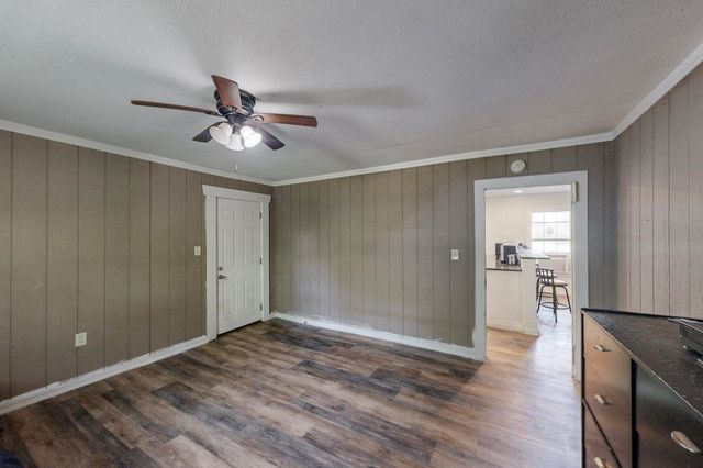 2732 W Collin Street, Corsicana, TX 75110