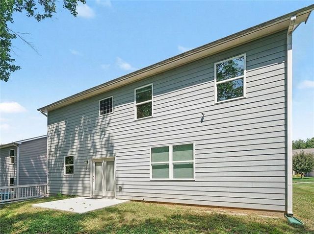 477 Starbuck Parkway, Pendergrass, GA 30567
