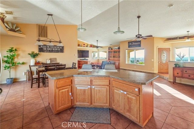 23053 Roundup Way, Apple Valley, CA 92308