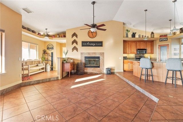 23053 Roundup Way, Apple Valley, CA 92308