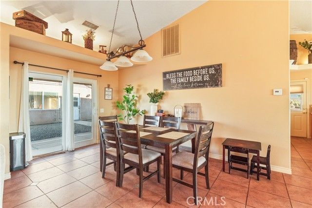 23053 Roundup Way, Apple Valley, CA 92308