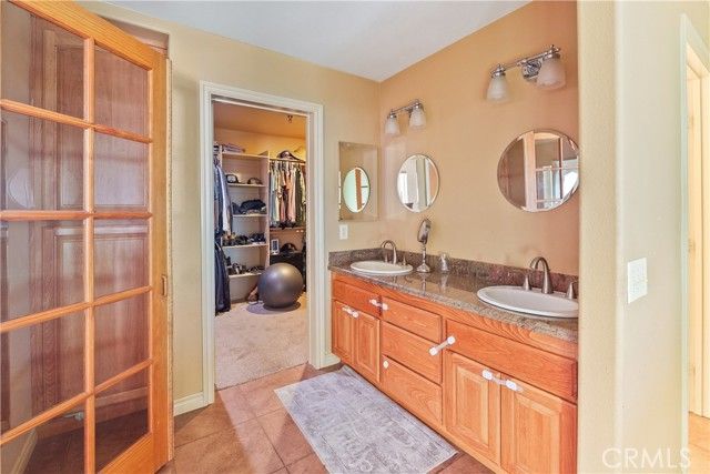 23053 Roundup Way, Apple Valley, CA 92308