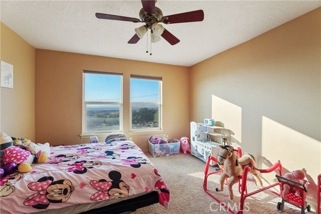 23053 Roundup Way, Apple Valley, CA 92308