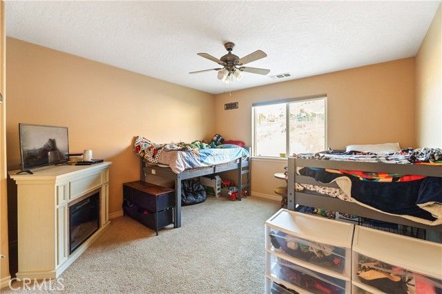 23053 Roundup Way, Apple Valley, CA 92308