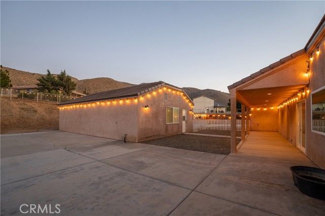23053 Roundup Way, Apple Valley, CA 92308