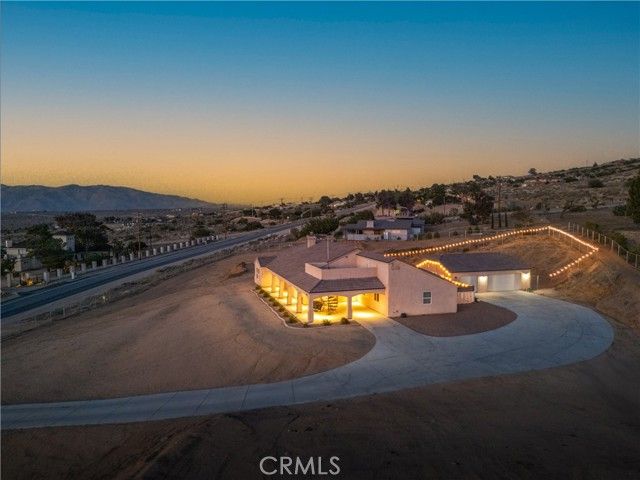 23053 Roundup Way, Apple Valley, CA 92308