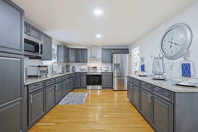 9 Denise Dr, Randolph, MA 02368