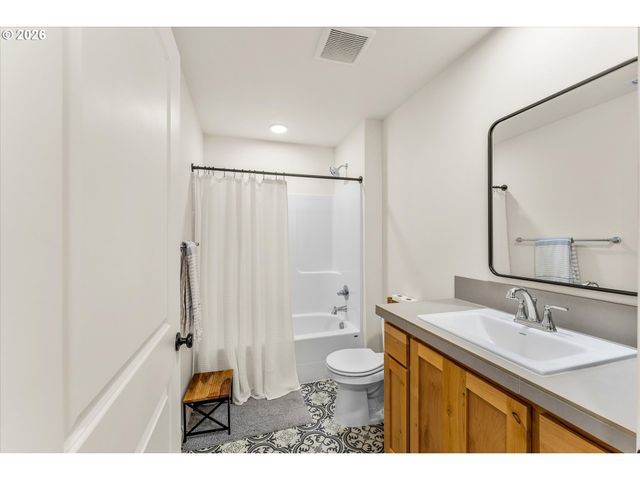 716 Se 36TH St, Battle Ground, WA 98604