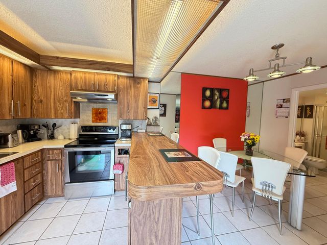 501 5th Lane, Greenacres, FL 33463