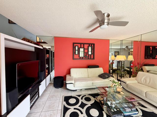 501 5th Lane, Greenacres, FL 33463