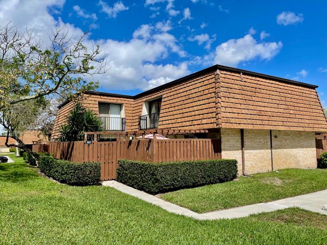 501 5th Lane, Greenacres, FL 33463