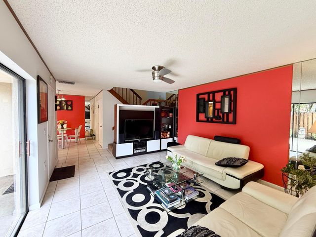 501 5th Lane, Greenacres, FL 33463