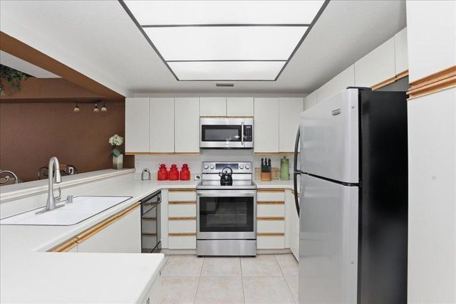 41521 Woodhaven Drive E, Palm Desert, CA 92211