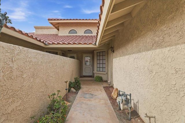 41521 Woodhaven Drive E, Palm Desert, CA 92211