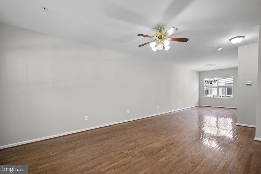 Image 3 of property listing at 7322 BRECKENRIDGE ST, Laurel, MD 20707