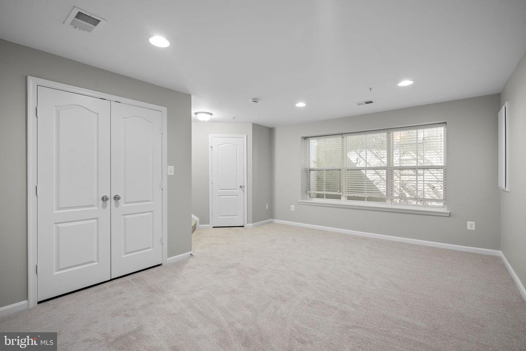 Image 33 of property listing at 7322 BRECKENRIDGE ST, Laurel, MD 20707
