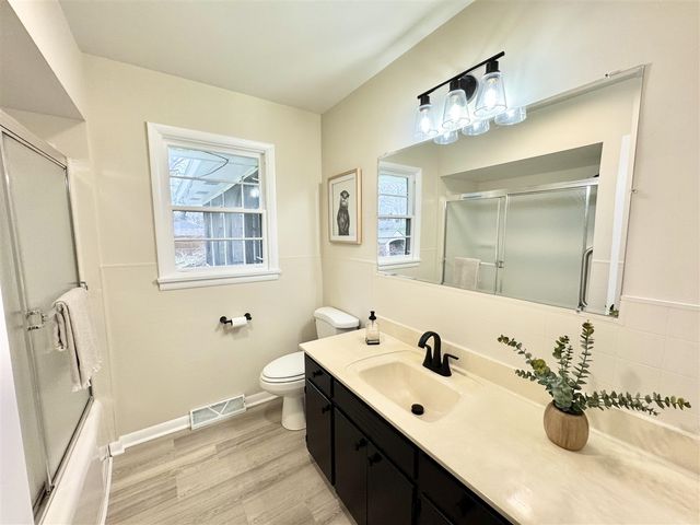 1786 Oak Park Drive, Muskegon, MI 49442