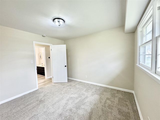 1786 Oak Park Drive, Muskegon, MI 49442