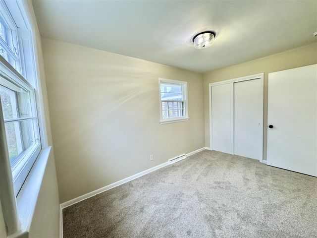 1786 Oak Park Drive, Muskegon, MI 49442