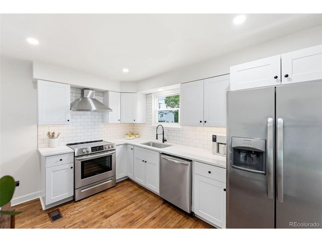 5390 Primrose Ln, Denver, CO 80221