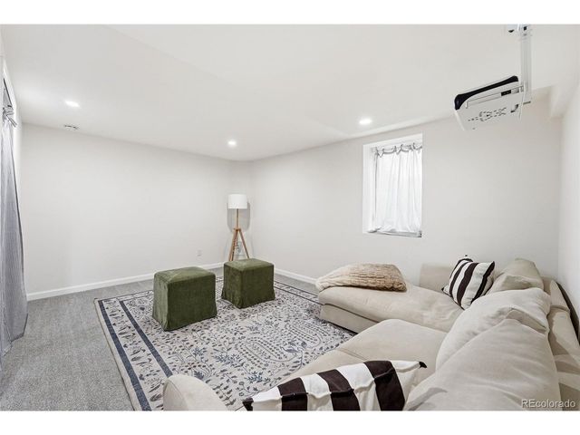 5390 Primrose Ln, Denver, CO 80221
