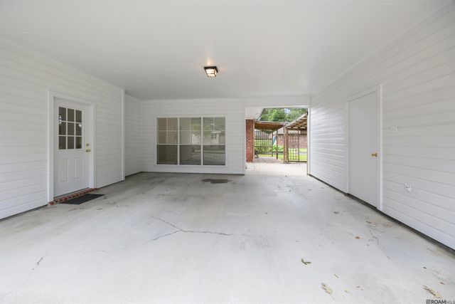 9757 Shiloh Ct, Denham Springs, LA 70726