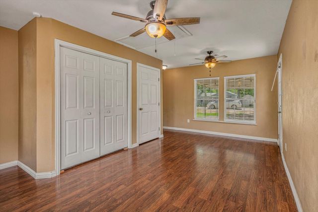 121 5th Street, Brazoria, TX 77422