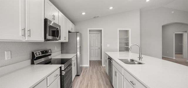 35424 COVENTRY FIELDS LOOP, Zephyrhills, FL 33541