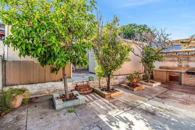 1938 Avenida De La Cruz, San Ysidro, CA 92173