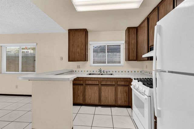 1938 Avenida De La Cruz, San Ysidro, CA 92173