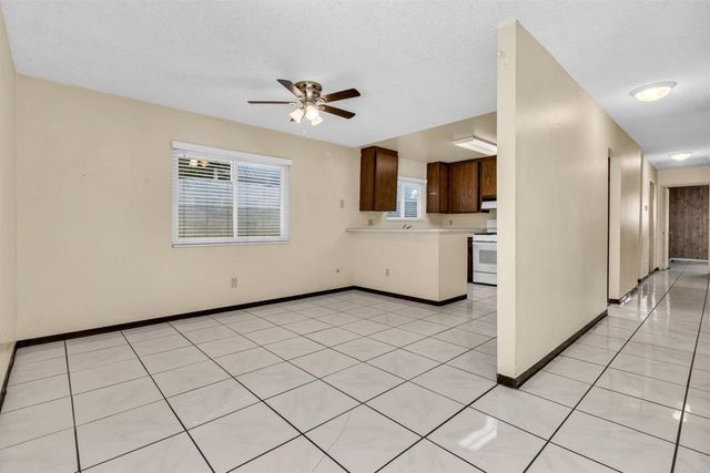 1938 Avenida De La Cruz, San Ysidro, CA 92173