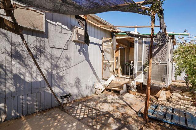 3199 E Potter Avenue, Kingman, AZ 86409