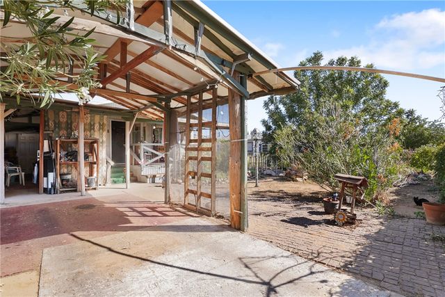 3199 E Potter Avenue, Kingman, AZ 86409