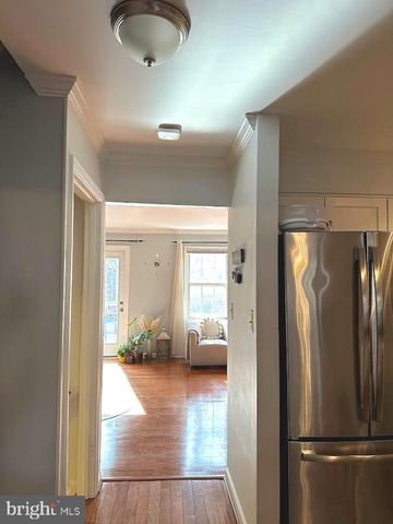 6035 CROWN ROYAL CIR, Alexandria, VA 22310