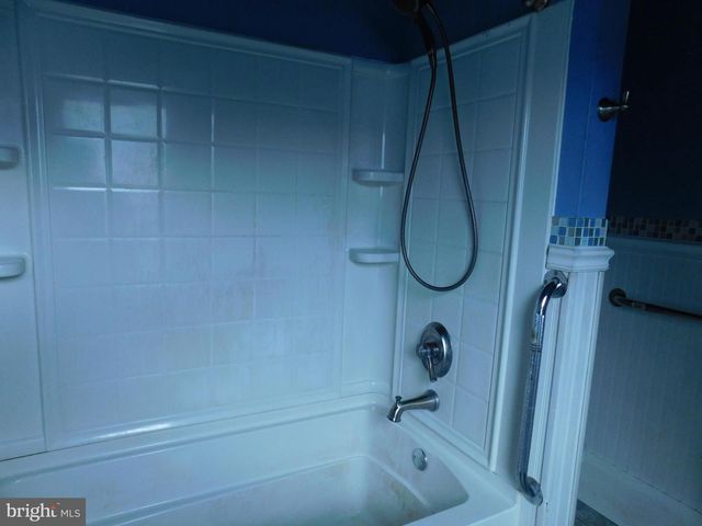 100 N FIFTH ST, Mifflintown, PA 17059