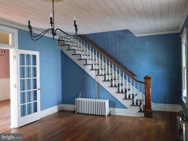 100 N FIFTH ST, Mifflintown, PA 17059