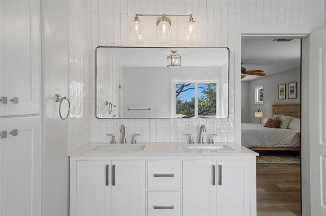 649 NW 30th Street, Wilton Manors, FL 33311