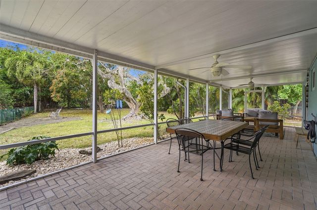 649 NW 30th Street, Wilton Manors, FL 33311