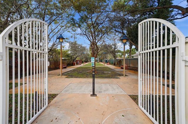 649 NW 30th Street, Wilton Manors, FL 33311