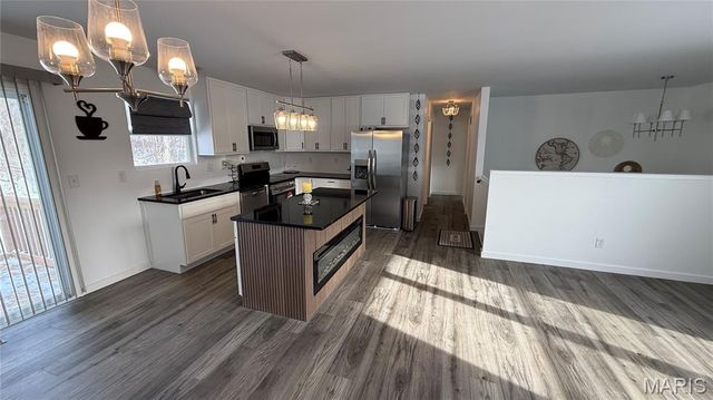 902 Forest Avenue, Valley Park, MO 63088