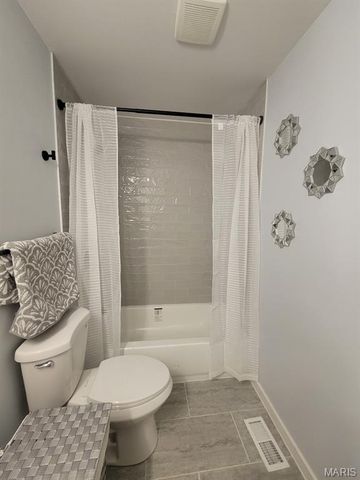 902 Forest Avenue, Valley Park, MO 63088