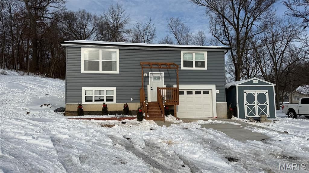 902 Forest Avenue, Valley Park, MO 63088